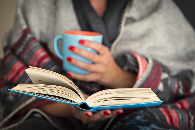 книга четене
