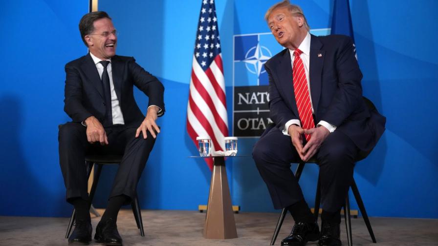 Шефът на НАТО Марк Рюте и американският президент Доналд Тръмп